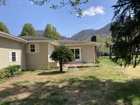 Exterior - 124 Cates Corner Road Hampton Tn 37658, Hampton, TN 37658 photo 2 of 5