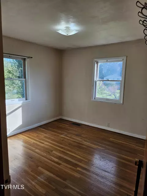Bedroom - 345 E 4th Avenue Avenue Watauga Tn 37694, Watauga, TN 37694 photo 1 of 2