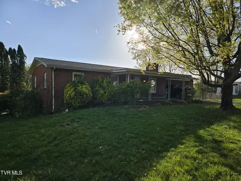 345 E 4th Avenue Avenue Watauga Tn 37694, Watauga, TN 37694