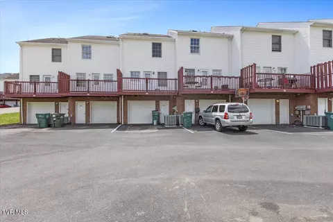 Exterior - 529 Beaverview Drive Bristol Va 24201, Bristol, VA 24201 photo 4 of 6