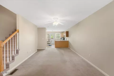 Living - 529 Beaverview Drive Bristol Va 24201, Bristol, VA 24201 photo 1 of 2