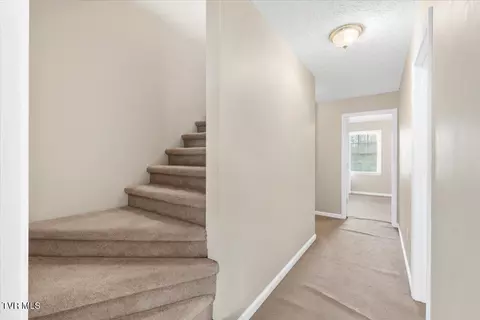 Entry Way - 529 Beaverview Drive Bristol Va 24201, Bristol, VA 24201 photo 3 of 5