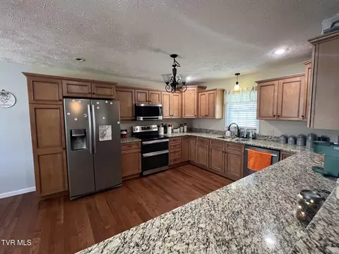 Kitchen - 9774 Shadow Brook Drive Wise Va 24293, Wise, VA 24293 photo 5 of 7