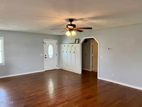 Entry Way - 9774 Shadow Brook Drive Wise Va 24293, Wise, VA 24293 photo 5 of 6