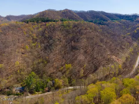 8553 Home Crk Road Grundy Va 24614, Grundy, VA 24614