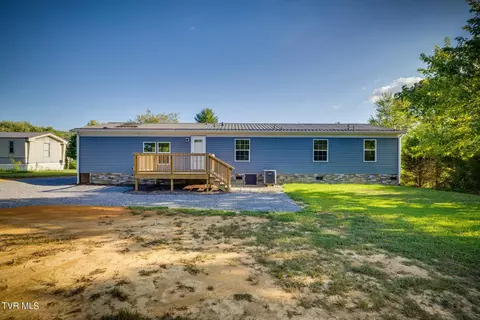 Exterior - 625 Arrowhead Loop Midway Tn 37809, Midway, TN 37809 photo 5 of 5