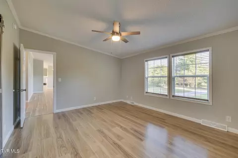 Living - 625 Arrowhead Loop Midway Tn 37809, Midway, TN 37809 photo 8 of 8