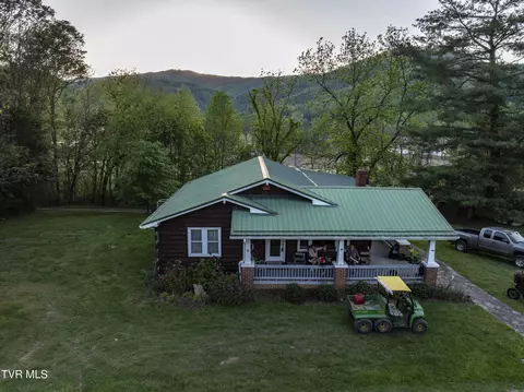 Exterior - 701 Bailey Lane Erwin Tn 37650, Erwin, TN 37650 photo 4 of 28
