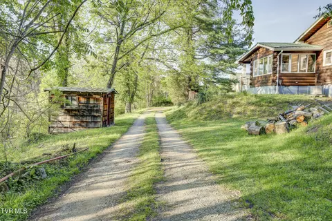 Exterior - 701 Bailey Lane Erwin Tn 37650, Erwin, TN 37650 photo 9 of 28