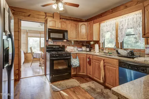 Kitchen - 701 Bailey Lane Erwin Tn 37650, Erwin, TN 37650 photo 1 of 4