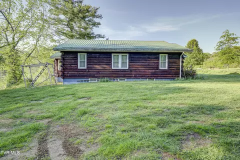 Exterior - 701 Bailey Lane Erwin Tn 37650, Erwin, TN 37650 photo 8 of 28