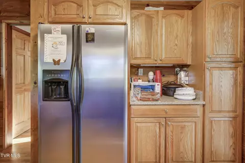 Kitchen - 701 Bailey Lane Erwin Tn 37650, Erwin, TN 37650 photo 2 of 4