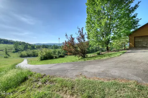 Exterior - 1942 Bailey Bridge Road Limestone Tn 37681, Limestone, TN 37681 photo 20 of 30