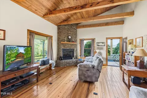 Living - 1942 Bailey Bridge Road Limestone Tn 37681, Limestone, TN 37681 photo 1 of 7