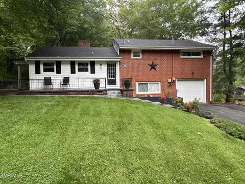 1700 Beech Drive Johnson City Tn 37604, Johnson City, TN 37604