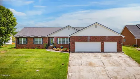 221 Country Meadows Circle Bristol Tn 37620, Bristol, TN 37620