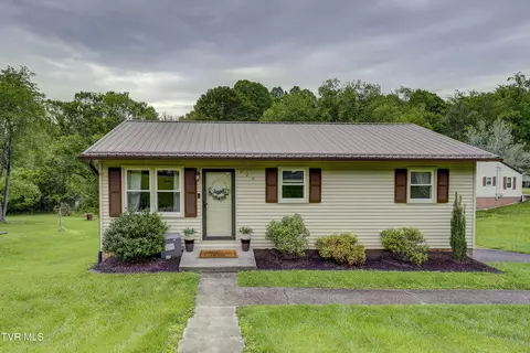 1629 Central Avenue Elizabethton Tn 37643, Elizabethton, TN 37643