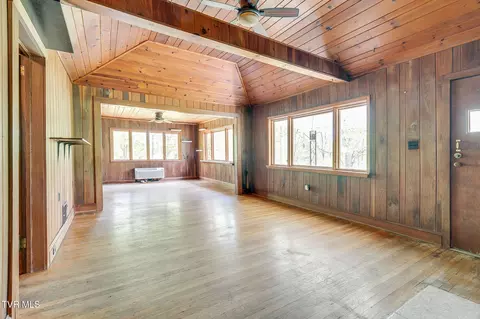 Living - 357 Webb Road Piney Flats Tn 37686, Piney Flats, TN 37686 photo 2 of 4