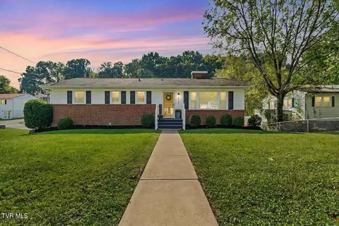 2216 Westfield Street Bristol Va 24201, Bristol, VA 24201