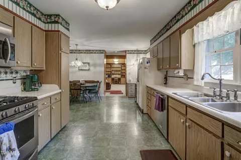 Kitchen - 600 Valley Avenue Erwin Tn 37650, Erwin, TN 37650 photo 1 of 4