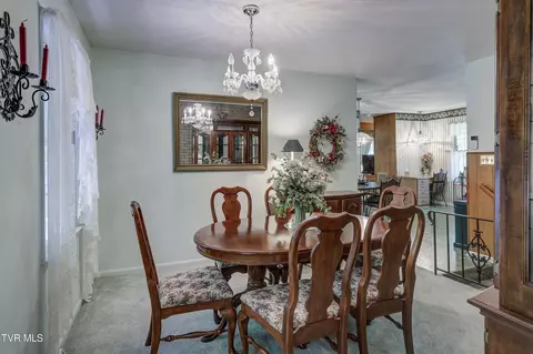 Dining - 600 Valley Avenue Erwin Tn 37650, Erwin, TN 37650 photo 4 of 4