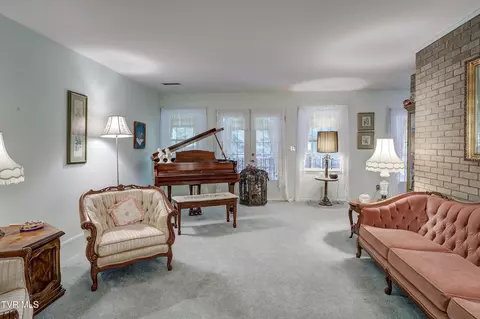 Living - 600 Valley Avenue Erwin Tn 37650, Erwin, TN 37650 photo 1 of 6