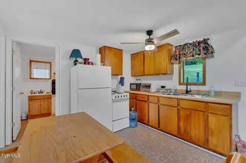 Kitchen - 4331 Sentry Road Big Stone Gap Va 24219, Big Stone Gap, VA 24219 photo 2 of 2