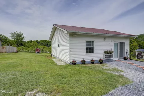134 Creek Side Drive Elizabethton Tn 37643, Elizabethton, TN 37643