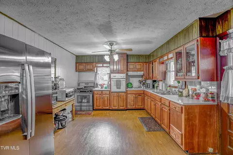 Kitchen - 135 Abc Road Limestone Tn 37681, Limestone, TN 37681 photo 3 of 5