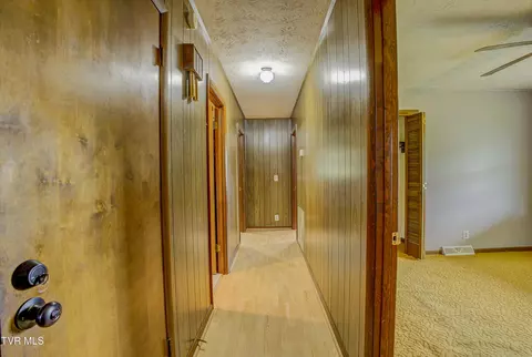 Entry Way - 135 Abc Road Limestone Tn 37681, Limestone, TN 37681 photo 1 of 1