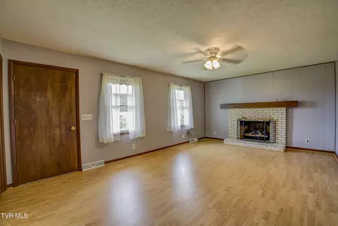 Living - 135 Abc Road Limestone Tn 37681, Limestone, TN 37681 photo 1 of 3