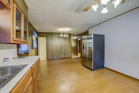 Dining - 135 Abc Road Limestone Tn 37681, Limestone, TN 37681 photo 1 of 3