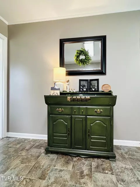 Entry Way - 312 Colonial Circle Greeneville Tn 37745, Greeneville, TN 37745 photo 3 of 8