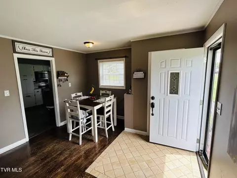 Entry Way - 312 Colonial Circle Greeneville Tn 37745, Greeneville, TN 37745 photo 1 of 8