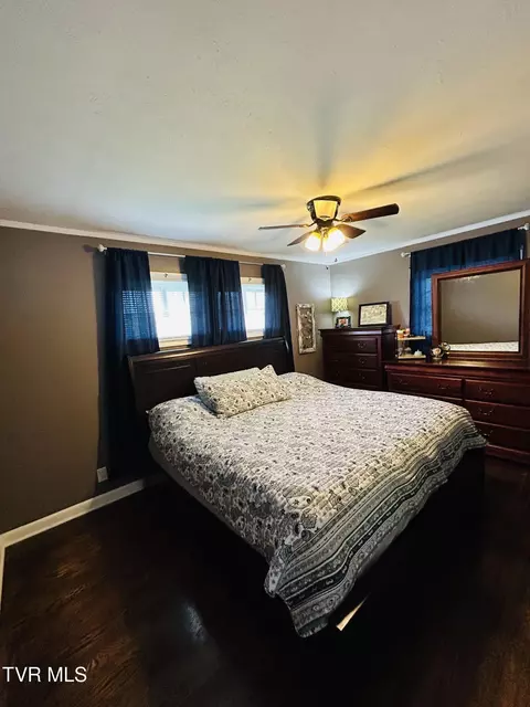 Bedroom - 312 Colonial Circle Greeneville Tn 37745, Greeneville, TN 37745 photo 2 of 4