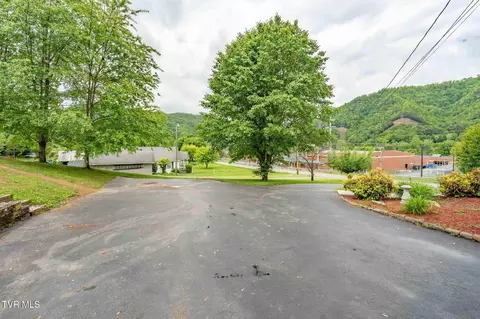 522 Crook Street Hampton Tn 37658, Hampton, TN 37658 photo 9