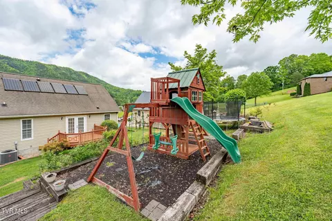 522 Crook Street Hampton Tn 37658, Hampton, TN 37658 photo 13