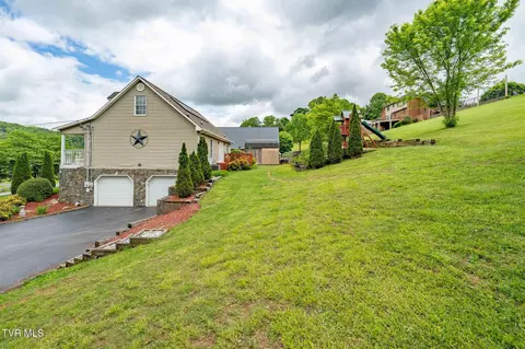 522 Crook Street Hampton Tn 37658, Hampton, TN 37658 photo 10