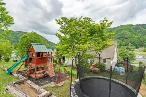 522 Crook Street Hampton Tn 37658, Hampton, TN 37658 photo 14