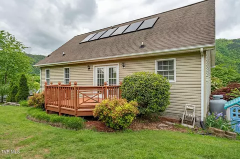 522 Crook Street Hampton Tn 37658, Hampton, TN 37658 photo 17