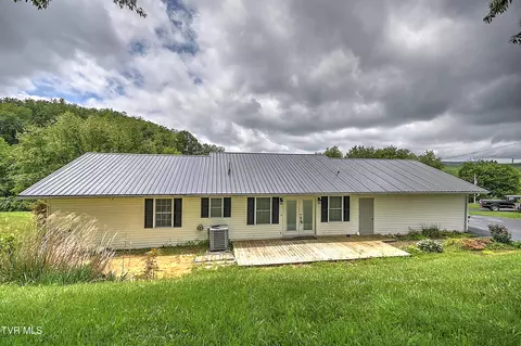 Exterior - 18505 Ironwood Loop Abingdon Va 24210, Abingdon, VA 24210 photo 5 of 10