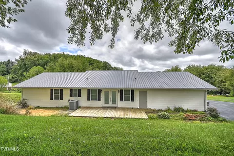 Exterior - 18505 Ironwood Loop Abingdon Va 24210, Abingdon, VA 24210 photo 4 of 10