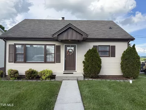 379 SW Oakland Street Abingdon Va 24210, Abingdon, VA 24210