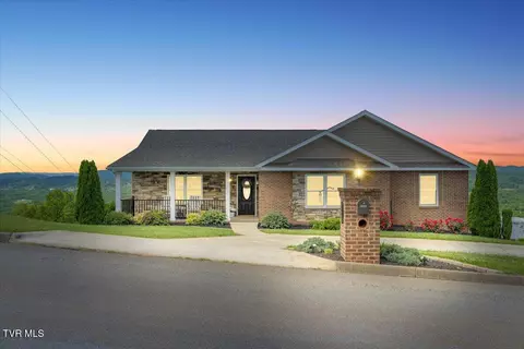 4892 Eagle Pointe Drive Kingsport Tn 37664, Kingsport, TN 37664