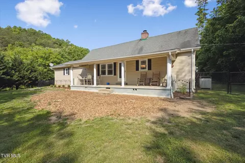 324 Hayes Road Bluff City Tn 37618, Bluff City, TN 37618