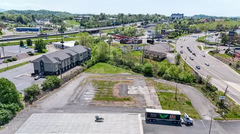 3323 Lee Highway Bristol Va 24202, Bristol, VA 24202