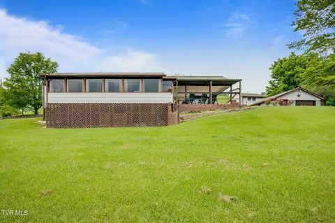 114 Central Heights Road Blountville Tn 37617, Blountville, TN 37617