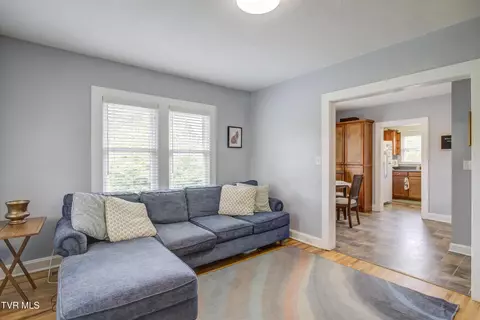 Living - 326 Cherry Street Greeneville Tn 37745, Greeneville, TN 37745 photo 1 of 2