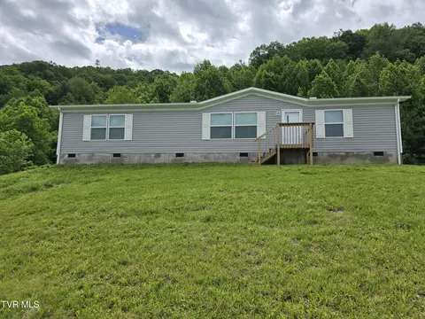 3216 Unicoi Drive Unicoi Tn 37692, Unicoi, TN 37692