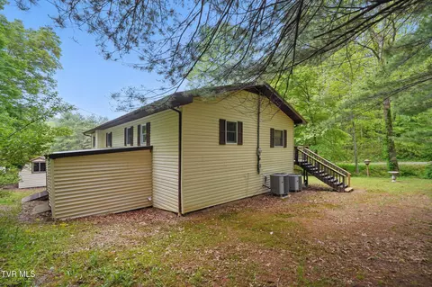 Exterior - 8020 Rock Switch Road Wise Va 24293, Wise, VA 24293 photo 8 of 10